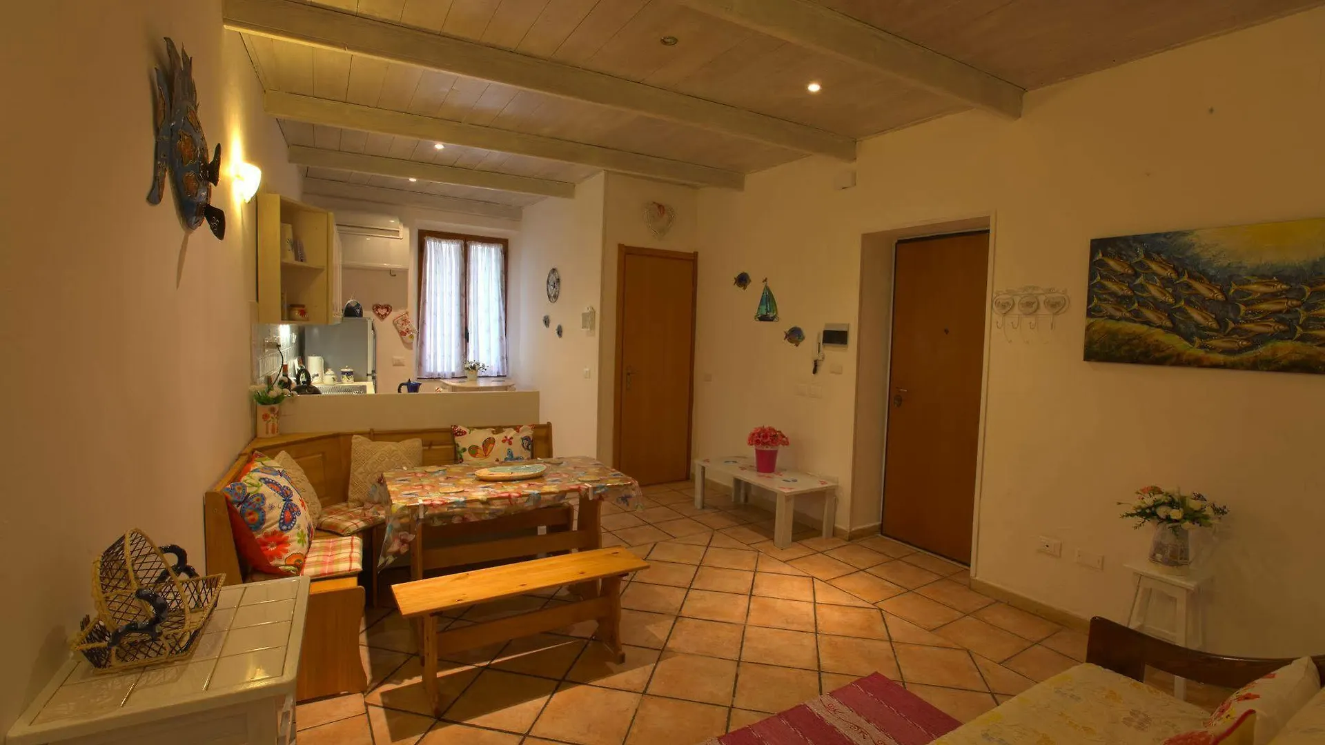 Arduino Apartment Αλγκέρο 0*,